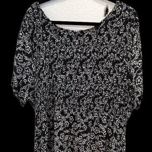 Studio 1940 Plus Size Black & White  Floral Smocked Short Slv Dress Size 22 24W